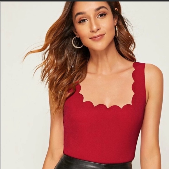SHEIN Tops - Scallop trim tank top